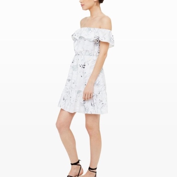 Club Monaco Dresses & Skirts - Club Monaco silk off the shoulder print mini dress